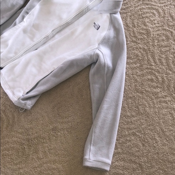 White North Face Zip - Picture 2 of 6